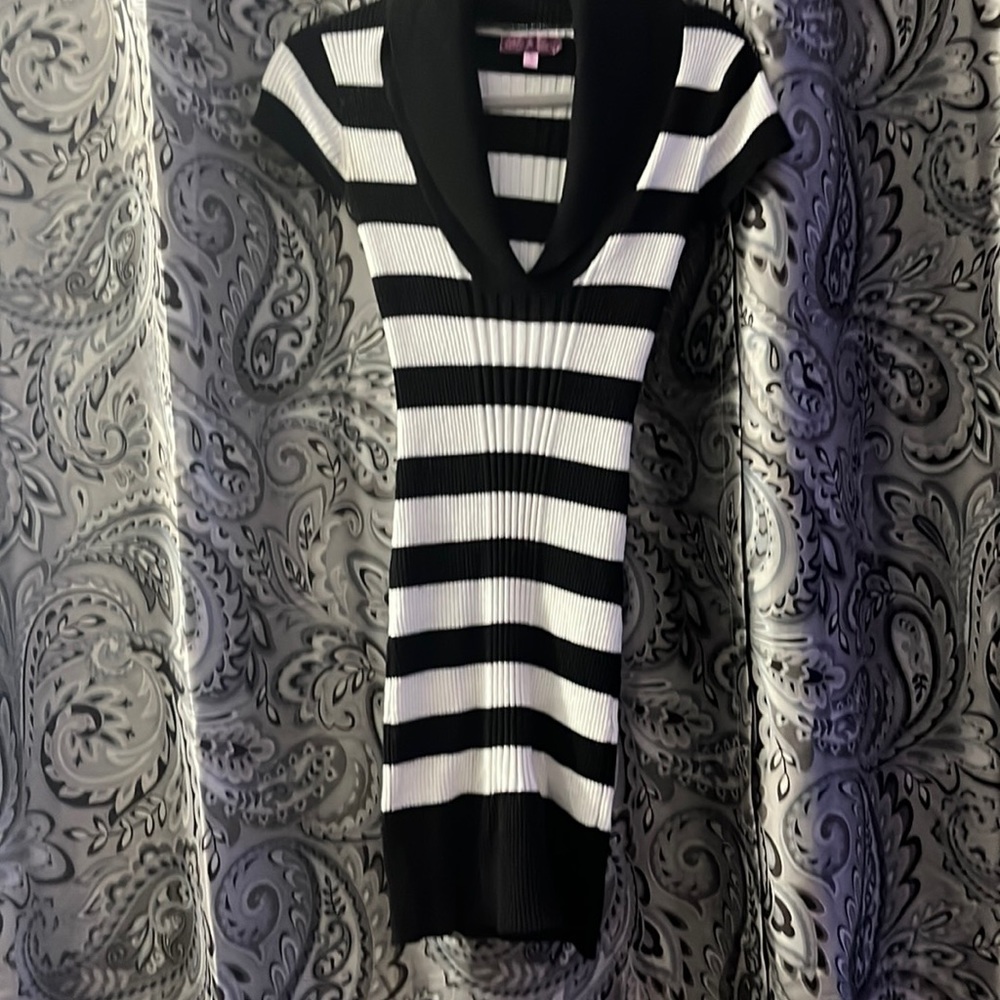 Derek Heart short sleeve sweater dress